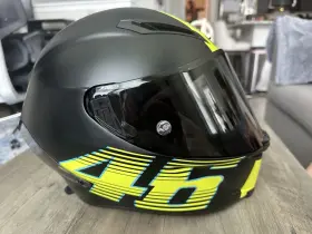 Of41h Agv Corsa R Valentino Rossi. Size Xl. Cardo Bluetooth Speakers. Like New