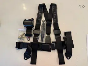 43301b Corbeau Retractable 3-point Harness Belts 2in Wide New Open Box