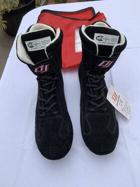 Dj Racing Co. D1050120 Brand New With Carrying Bag Woman Size 12 High Top Safety Shoes . Race