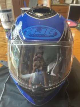 0818-0135-08 Hjc Is-17 Full-face. Size Medium