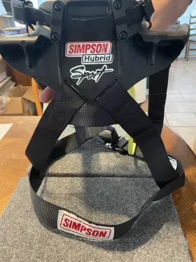 A113189 Simpson Hybrid Sport Head And Neck Restraint Small