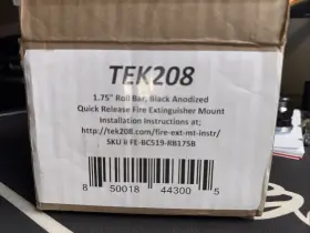 Bk519b-rbm150b Tek208 Quick Release Fire Extinguisher 1.75 Inch Roll Bar Mount Black Anodized