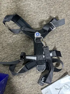 31470402 Volvo 2017-2020 Dog Harness - Large 66-121 Lbs. Bb140
