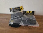 Lot Of 2 Nos Kawasaki Oem Mechanix Black Knee Pads W/ Kevlar MG05-700 New. Price: $85.00.