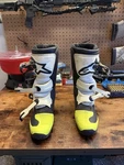 Alpinestars Tech 3S Youth Motocross Boots Size 6 New. Price: $100.00.